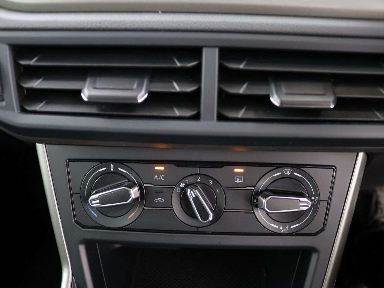 2019 VOLKSWAGEN POLO 2019 VOLKSWAGEN POLO