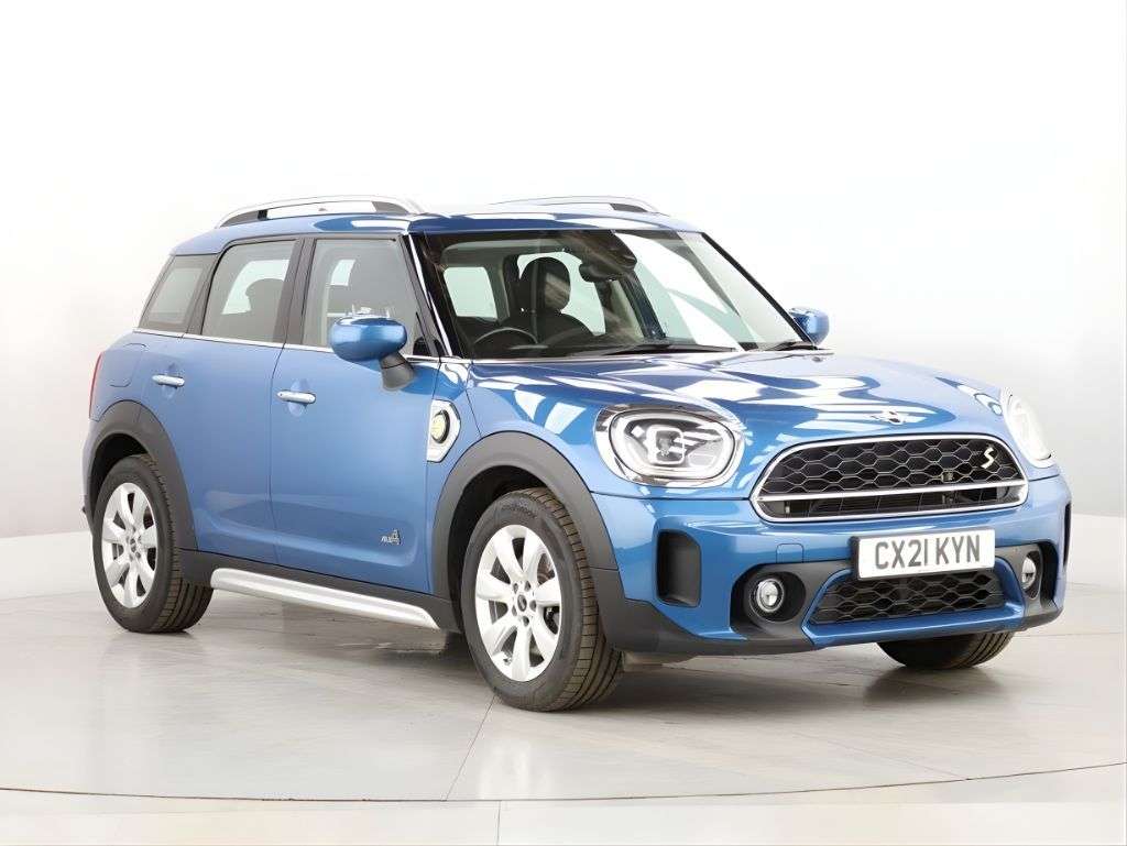 A 2021 MINI COUNTRYMAN 1.5 10kWh Cooper SE Classic SUV 5dr Petrol Plug-in Hybrid Auto ALL4 Euro 6 A 2021 MINI COUNTRYMAN 1.5 10kWh Cooper SE Classic SUV 5dr Petrol Plug-in Hybrid Auto ALL4 Euro 6