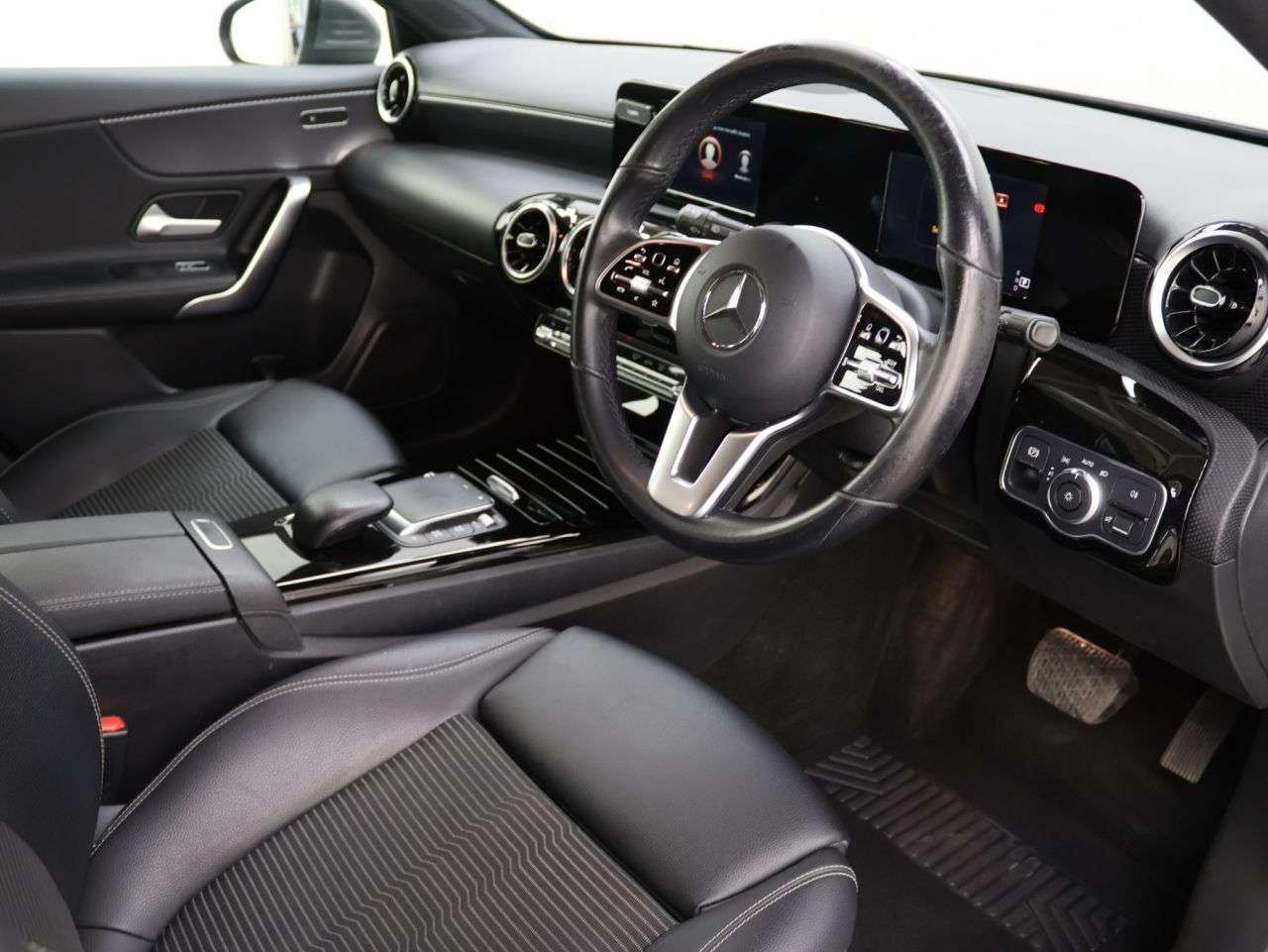 2021 MERCEDES-BENZ A CLASS 2021 MERCEDES-BENZ A CLASS