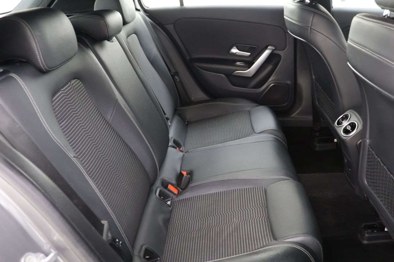 2021 MERCEDES-BENZ A CLASS 2021 MERCEDES-BENZ A CLASS