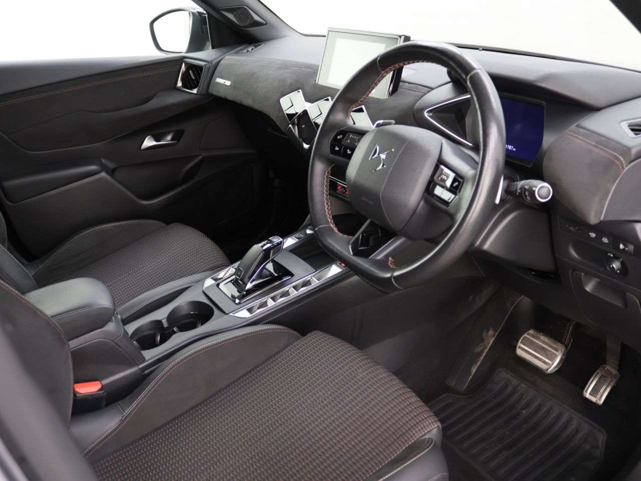 2021 DS AUTOMOBILES DS 3 2021 DS AUTOMOBILES DS 3