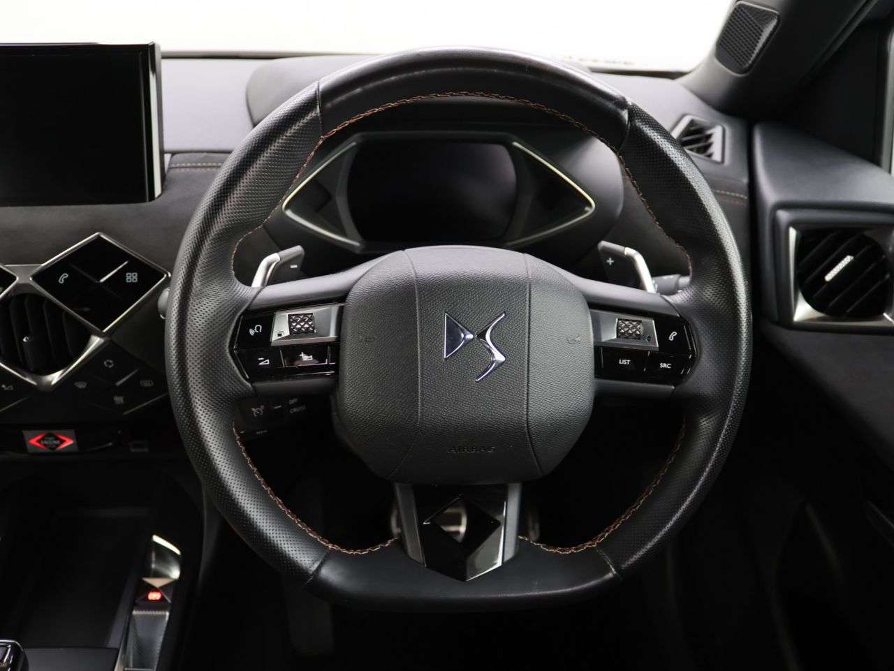 2021 DS AUTOMOBILES DS 3 2021 DS AUTOMOBILES DS 3