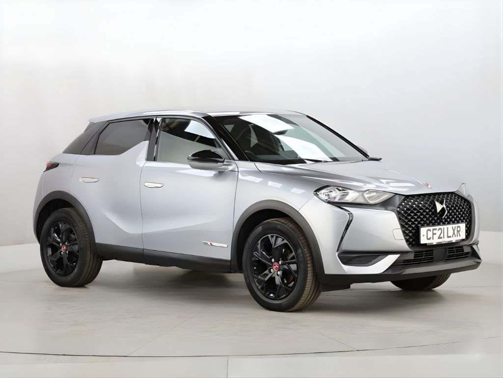 A 2021 DS AUTOMOBILES DS 3 1.2 PureTech Performance Line Crossback 5dr Petrol EAT8 Euro 6 (s/s) (130 p A 2021 DS AUTOMOBILES DS 3 1.2 PureTech Performance Line Crossback 5dr Petrol EAT8 Euro 6 (s/s) (130 p