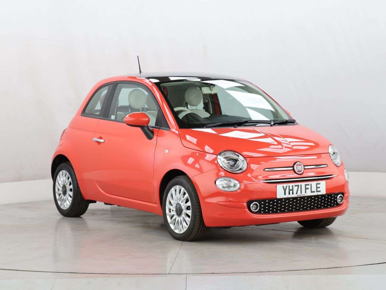 2021 FIAT 500 2021 FIAT 500