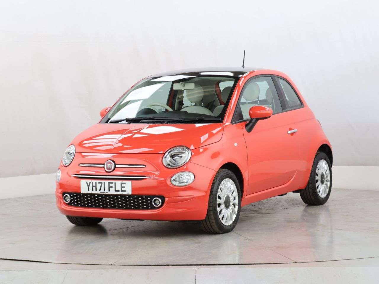 2021 FIAT 500 2021 FIAT 500