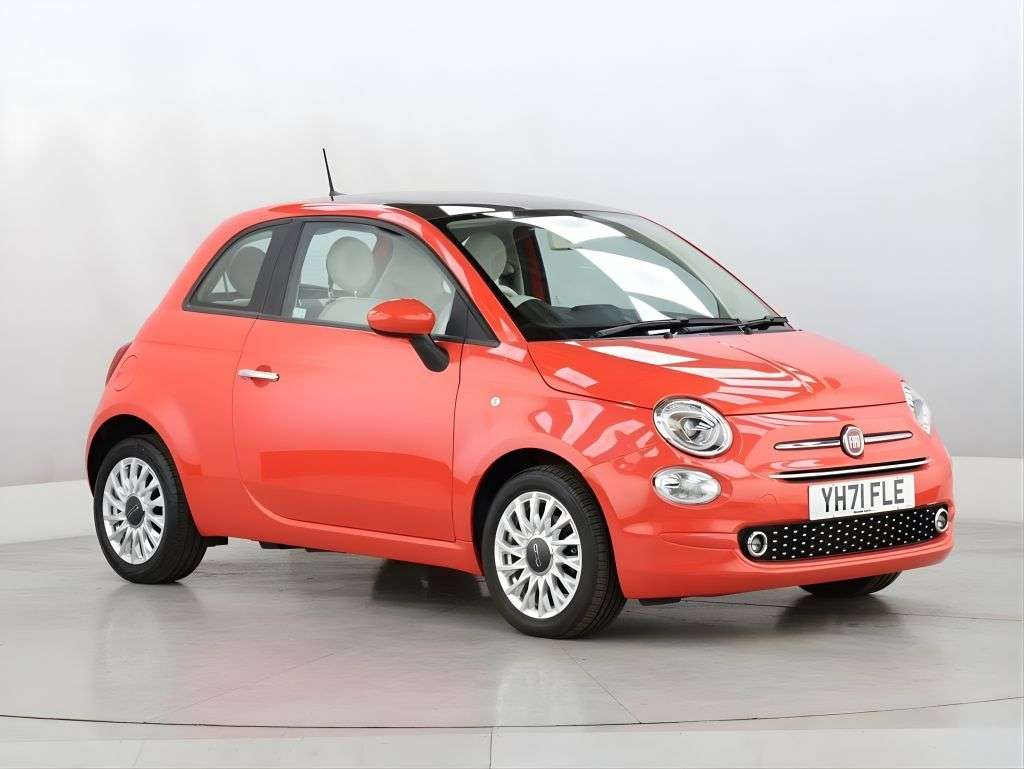 A 2021 FIAT 500 1.0 MHEV Lounge Hatchback 3dr Petrol Manual Euro 6 (s/s) (70 bhp) A 2021 FIAT 500 1.0 MHEV Lounge Hatchback 3dr Petrol Manual Euro 6 (s/s) (70 bhp)