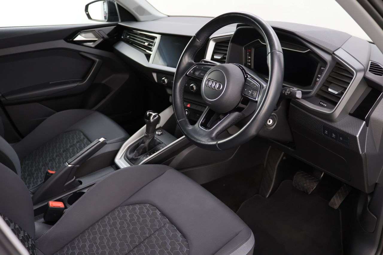 2021 AUDI A1 2021 AUDI A1