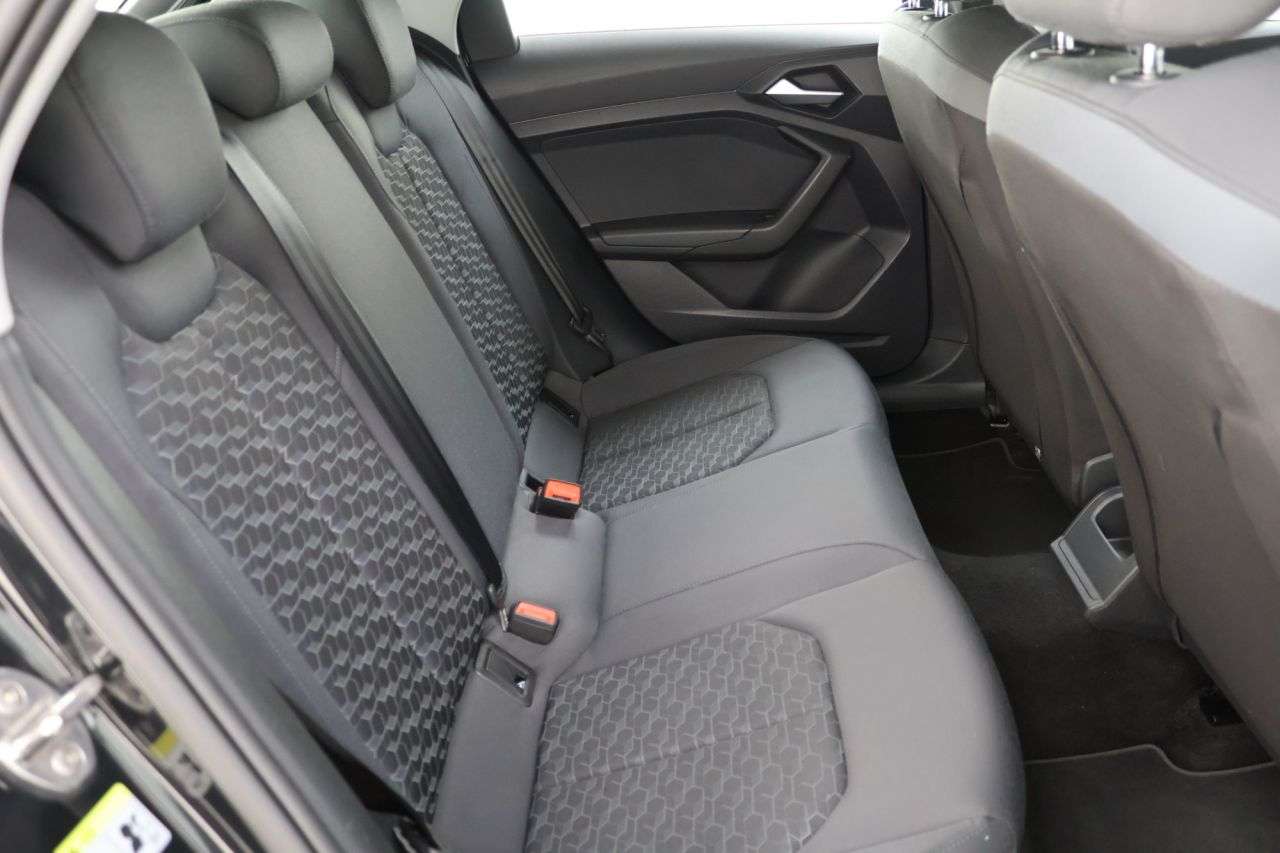 2021 AUDI A1 2021 AUDI A1