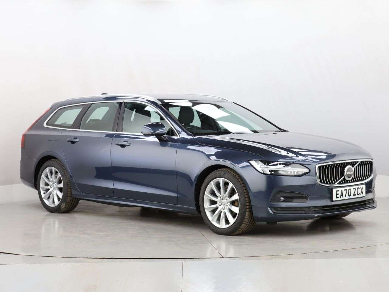 2020 VOLVO V90 2020 VOLVO V90