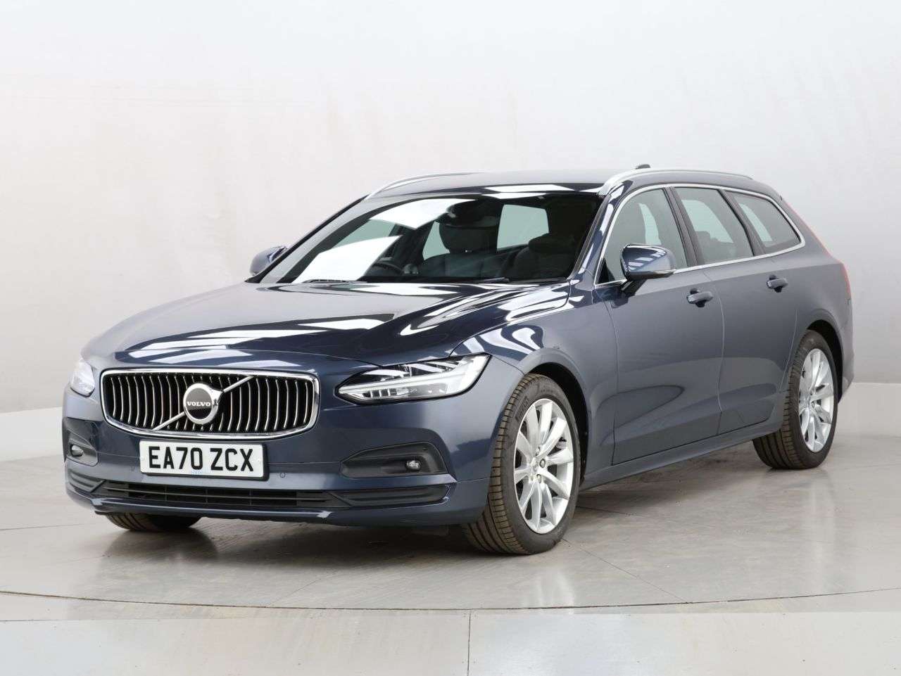 2020 VOLVO V90 2020 VOLVO V90