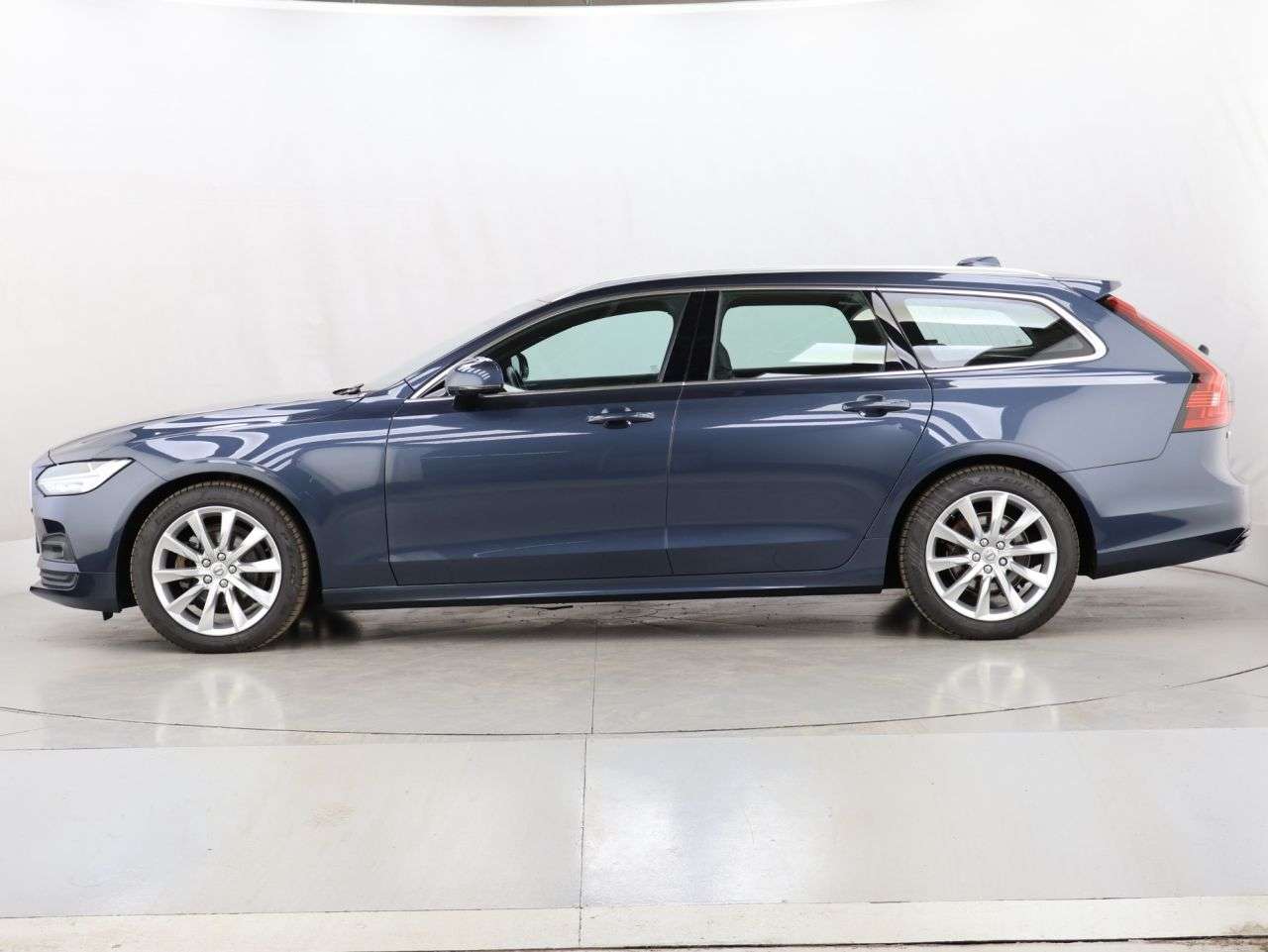 2020 VOLVO V90 2020 VOLVO V90