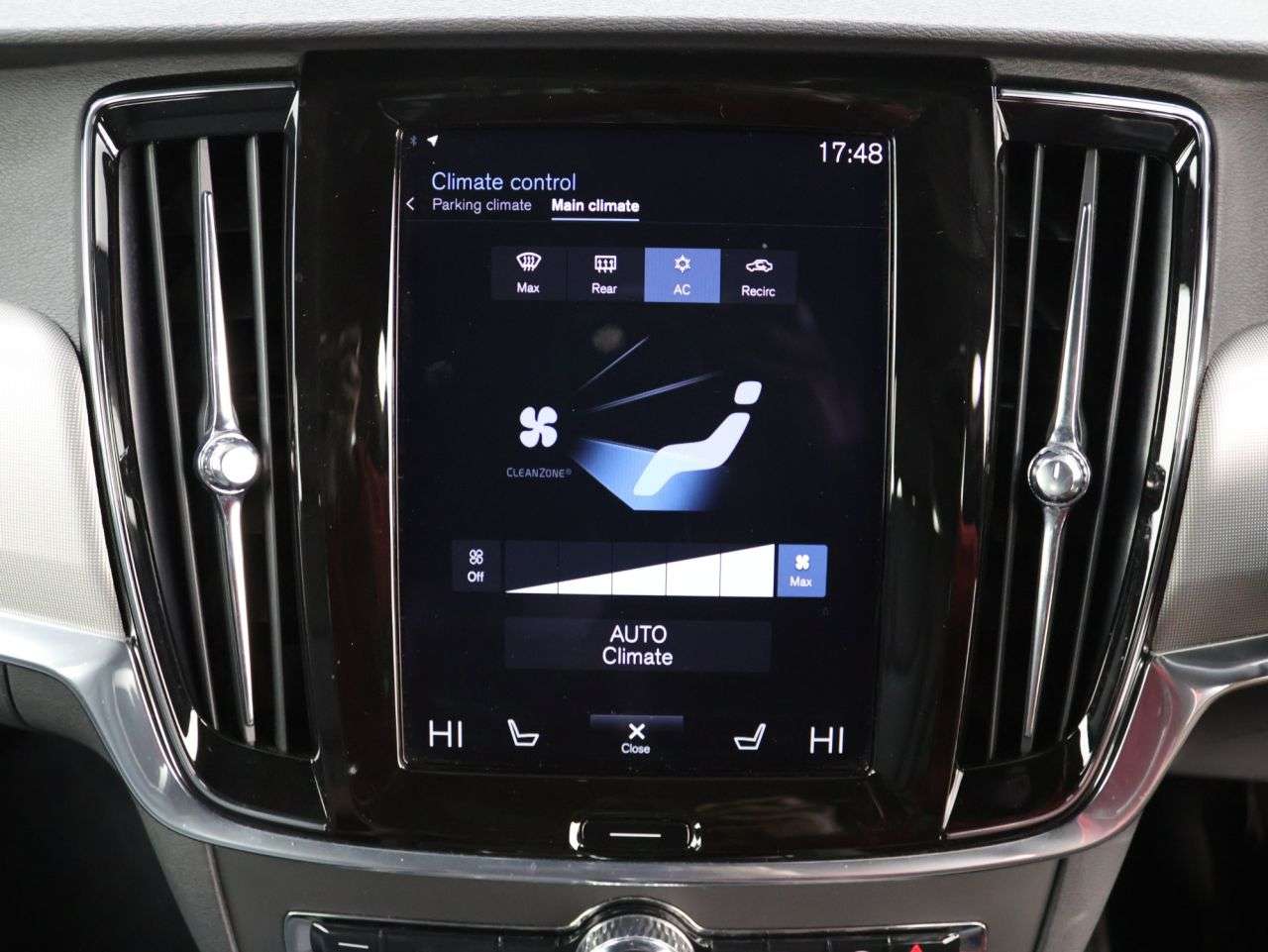 2020 VOLVO V90 2020 VOLVO V90