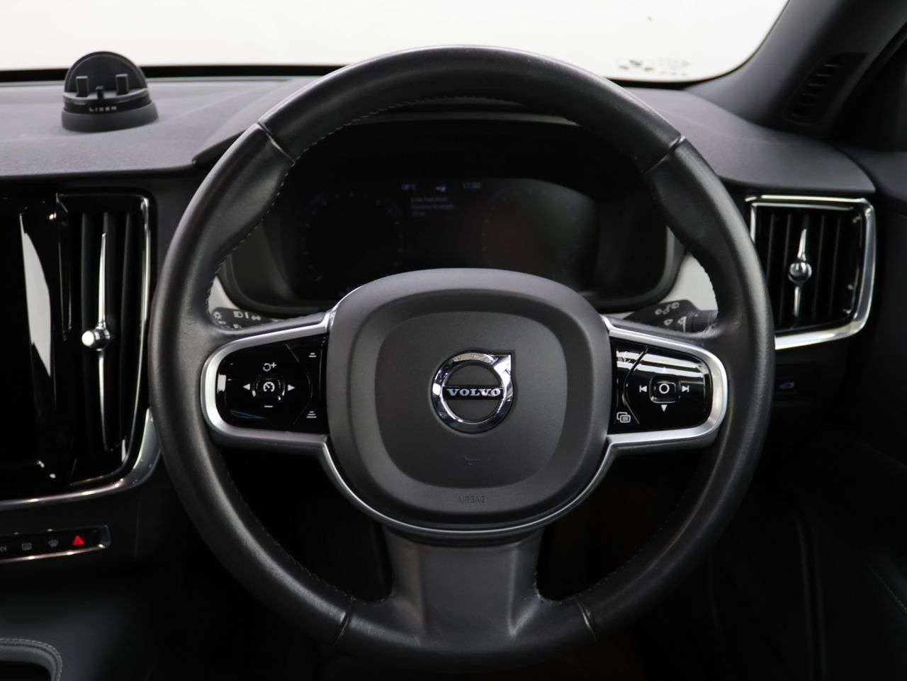 2020 VOLVO V90 2020 VOLVO V90