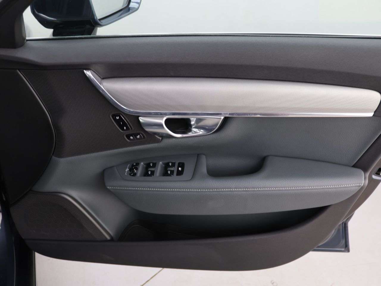 2020 VOLVO V90 2020 VOLVO V90