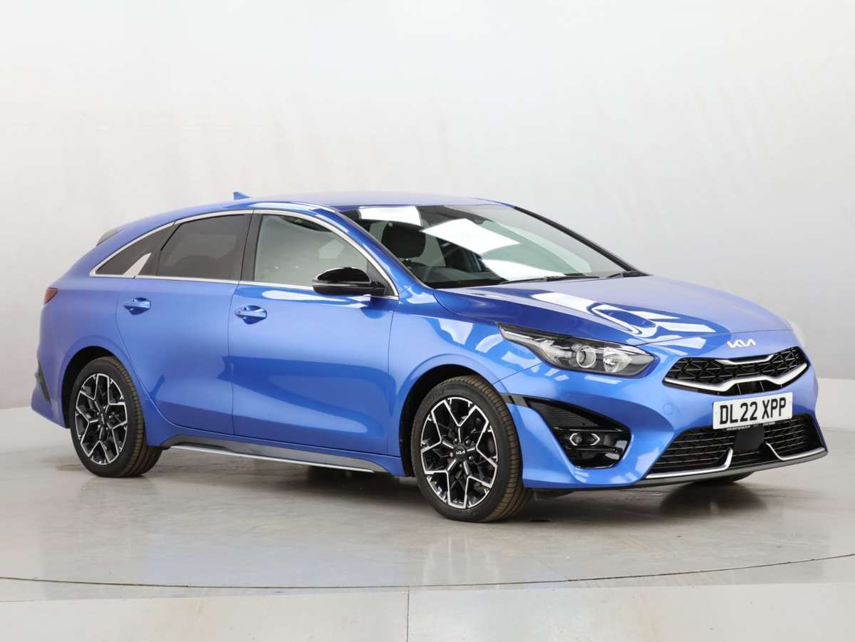 Check out this Kia Proceed 2022 Petrol Manual