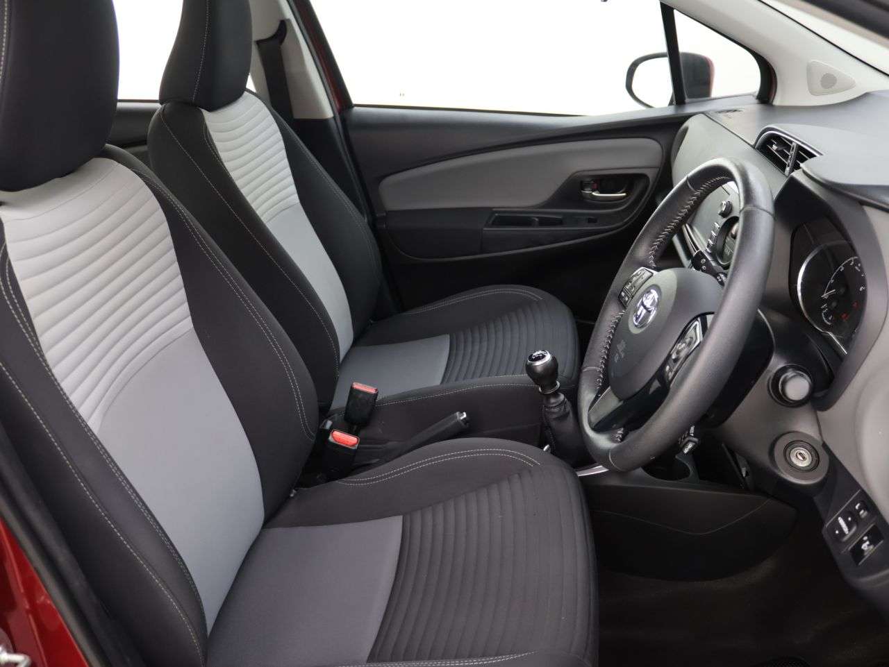 2019 TOYOTA YARIS 2019 TOYOTA YARIS
