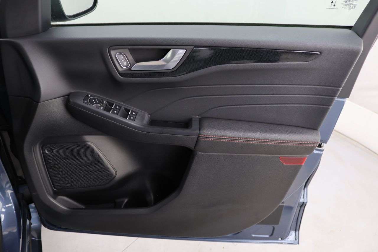 2022 FORD KUGA 2022 FORD KUGA