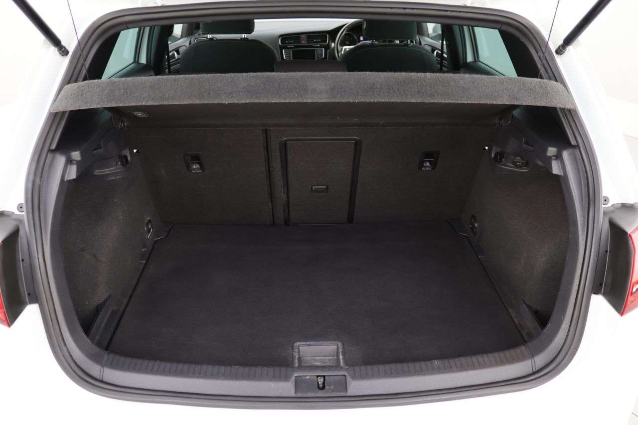 2017 VOLKSWAGEN GOLF 2017 VOLKSWAGEN GOLF