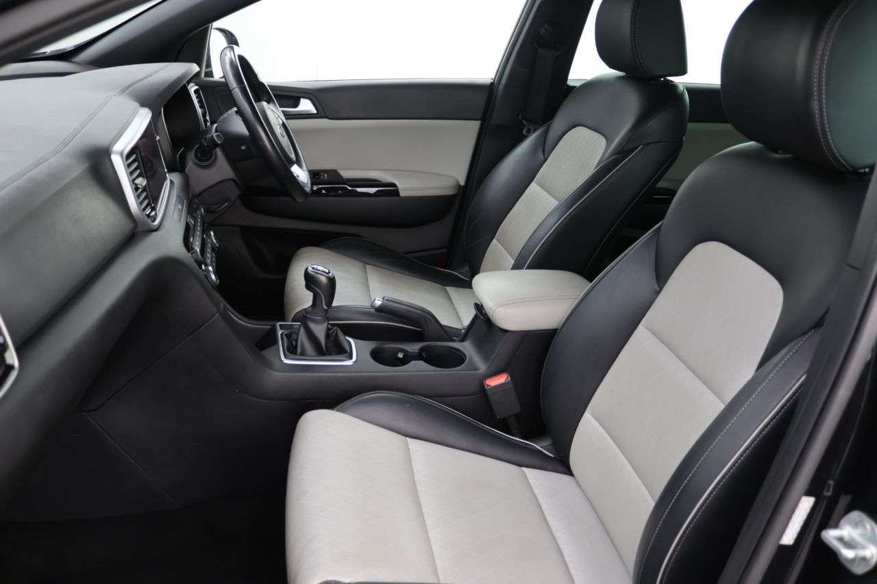 2021 KIA SPORTAGE 2021 KIA SPORTAGE