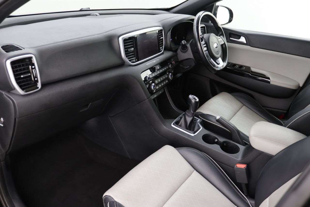 2021 KIA SPORTAGE 2021 KIA SPORTAGE