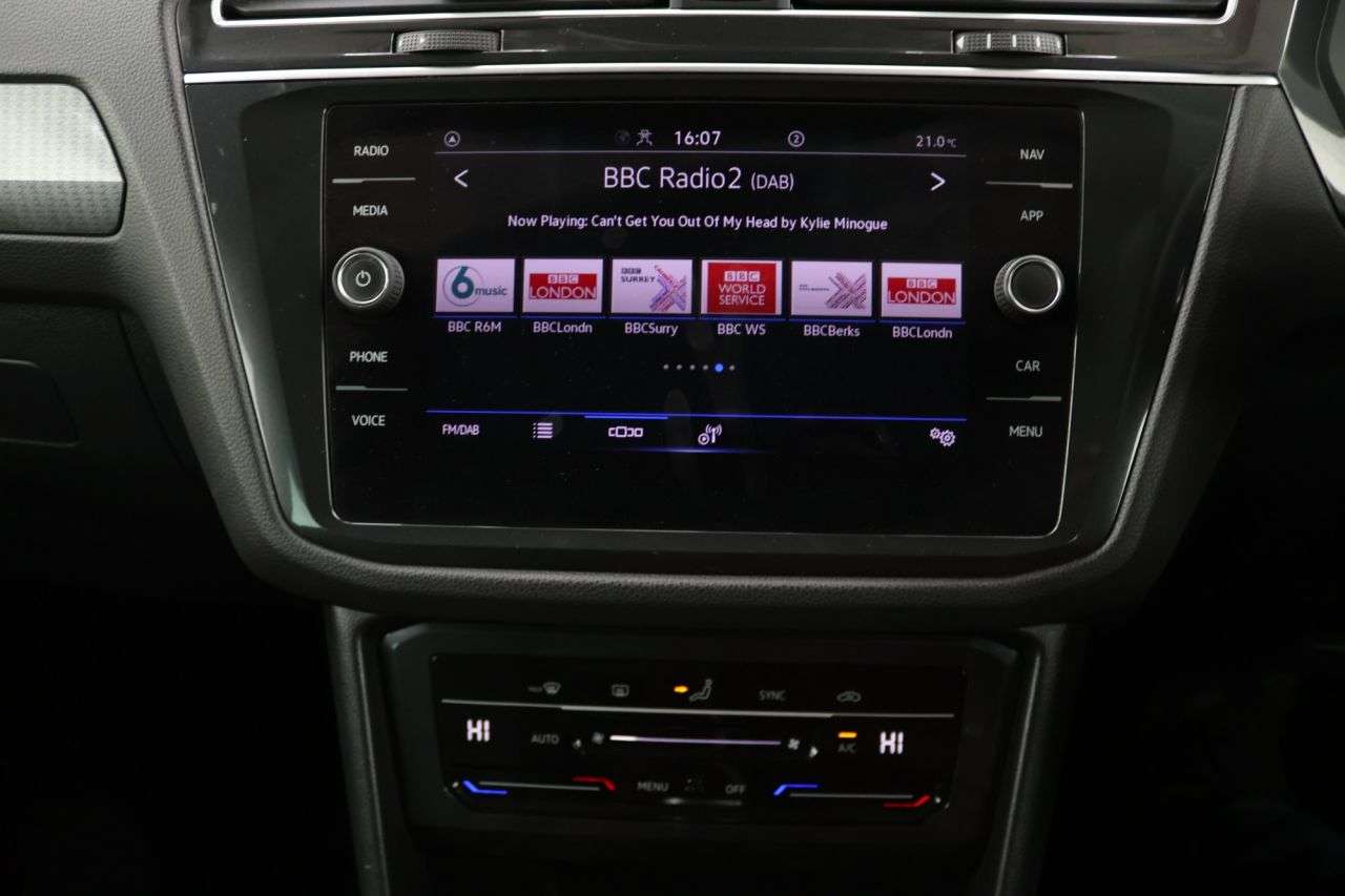 2021 VOLKSWAGEN TIGUAN 2021 VOLKSWAGEN TIGUAN