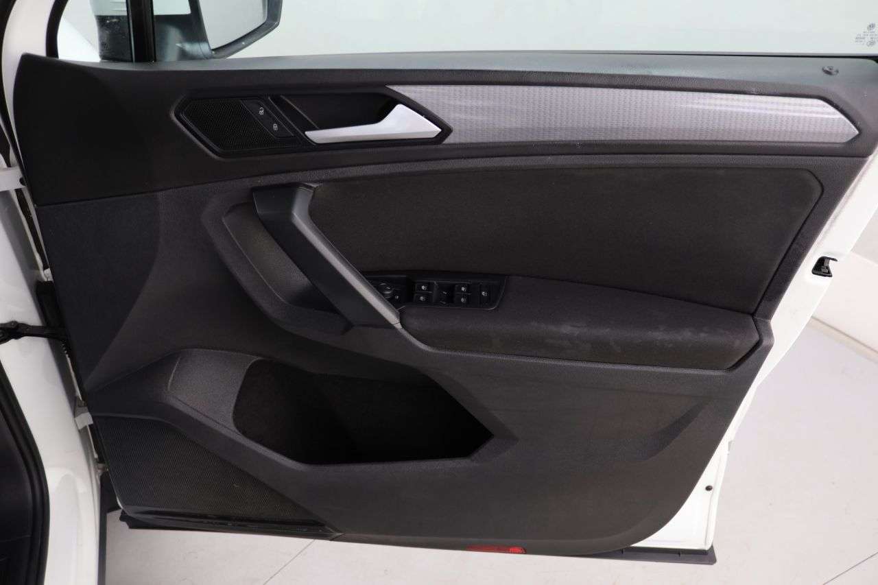 2021 VOLKSWAGEN TIGUAN 2021 VOLKSWAGEN TIGUAN