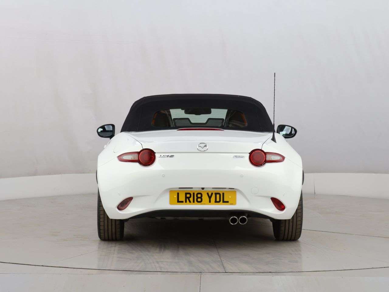 2018 MAZDA MX-5 2018 MAZDA MX-5