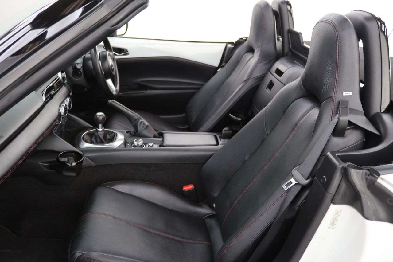 2018 MAZDA MX-5 2018 MAZDA MX-5