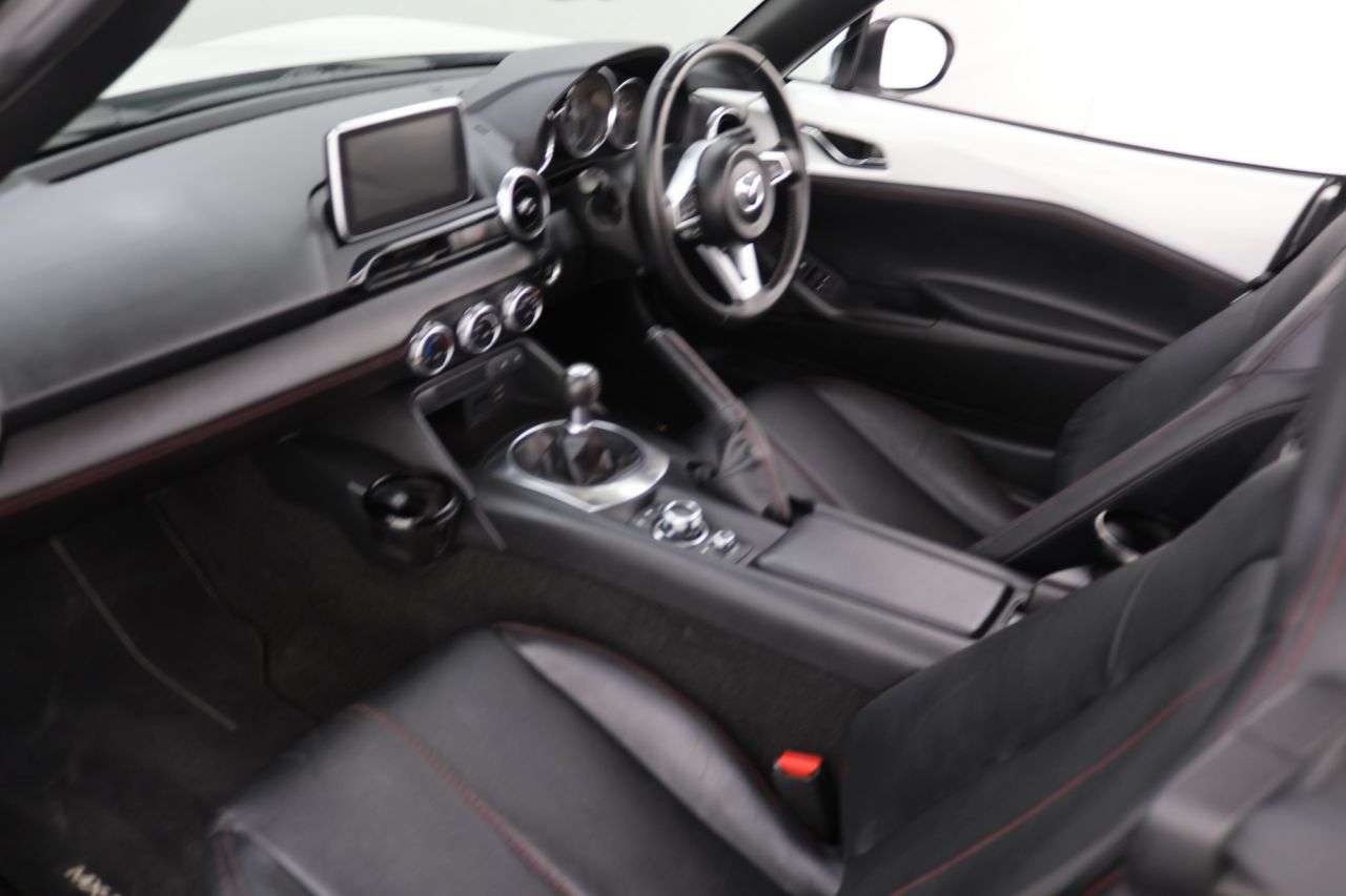 2018 MAZDA MX-5 2018 MAZDA MX-5