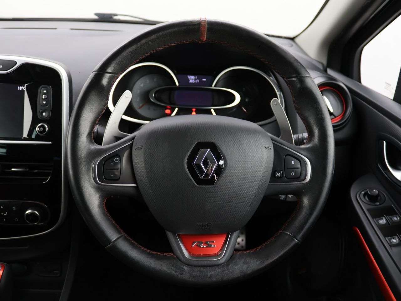 2015 RENAULT CLIO 2015 RENAULT CLIO