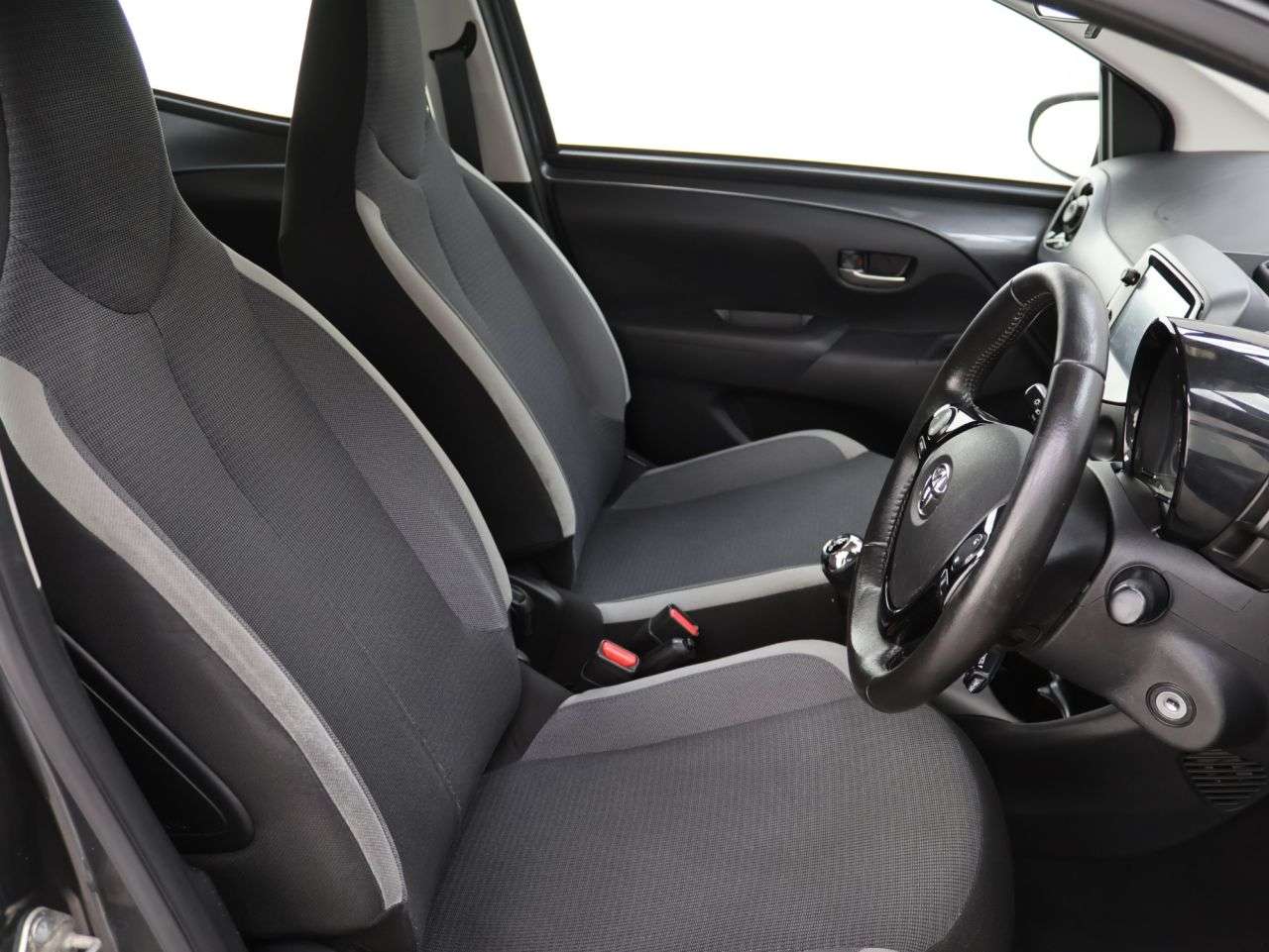 2021 TOYOTA AYGO 2021 TOYOTA AYGO