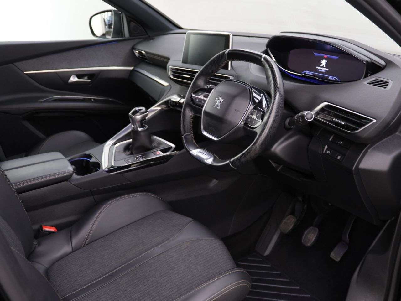 2019 PEUGEOT 3008 2019 PEUGEOT 3008