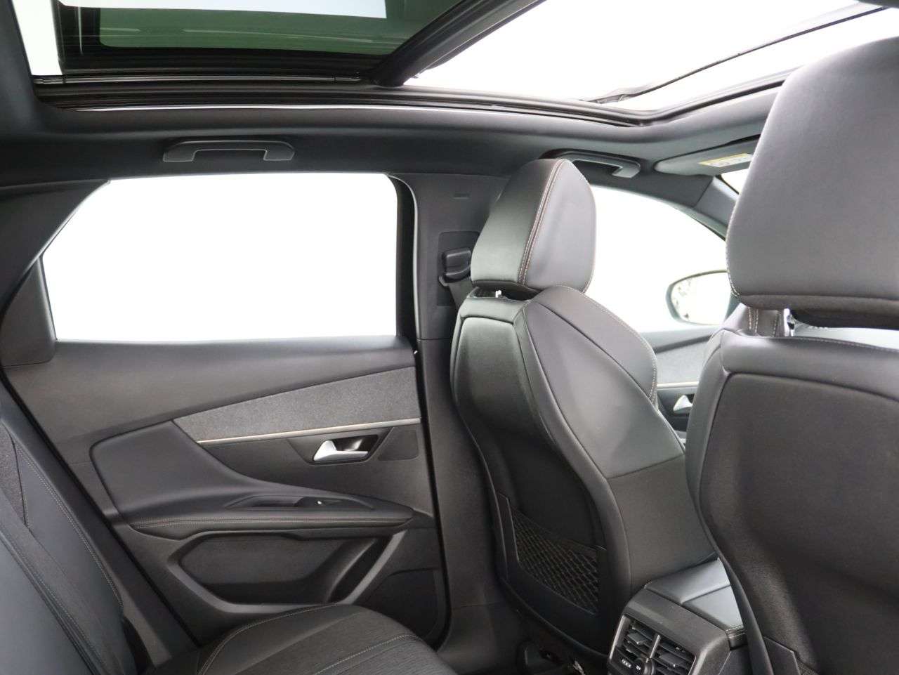 2019 PEUGEOT 3008 2019 PEUGEOT 3008