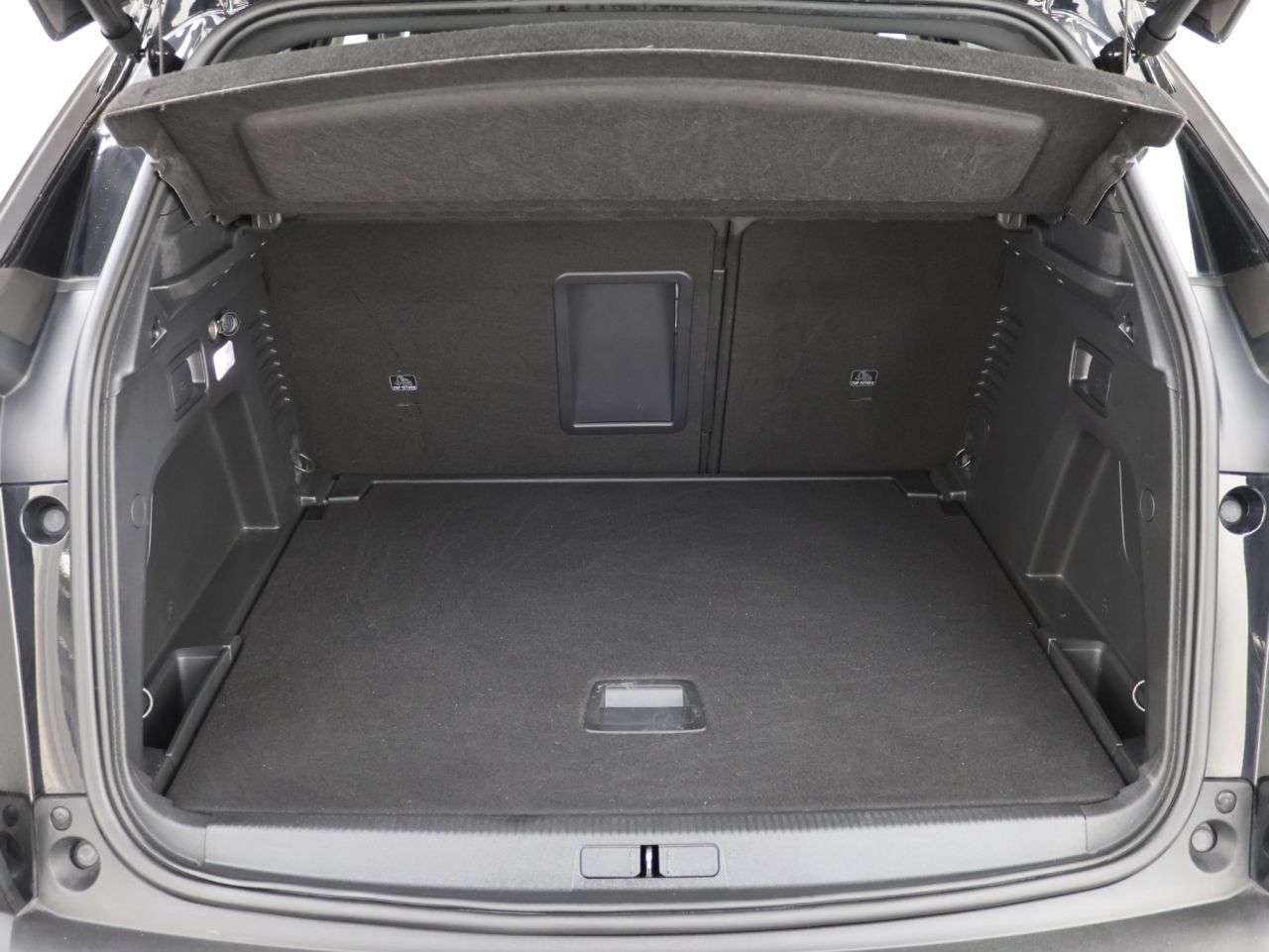 2019 PEUGEOT 3008 2019 PEUGEOT 3008