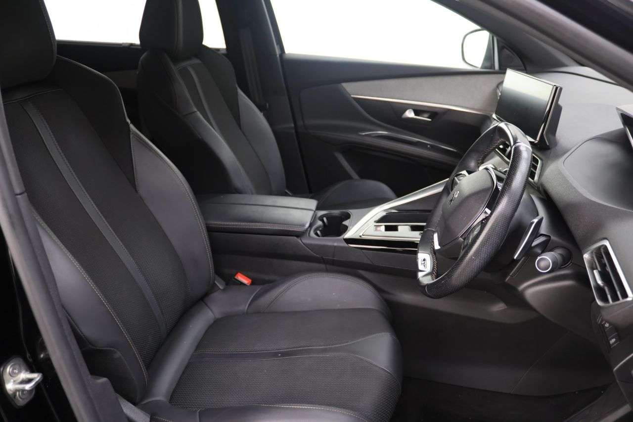 2023 PEUGEOT 5008 2023 PEUGEOT 5008