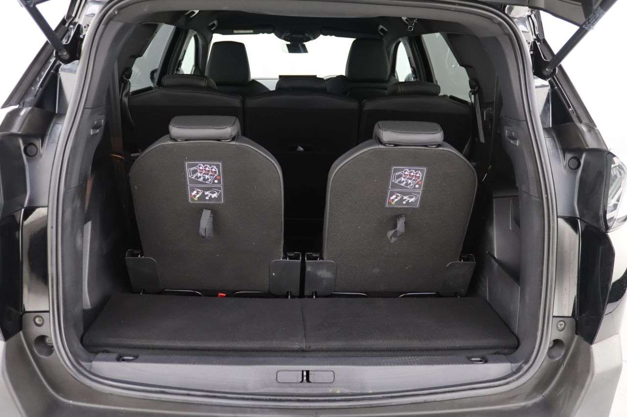 2023 PEUGEOT 5008 2023 PEUGEOT 5008