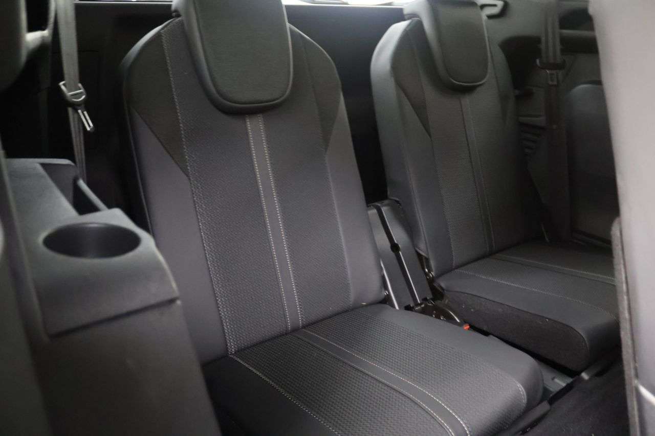 2023 PEUGEOT 5008 2023 PEUGEOT 5008