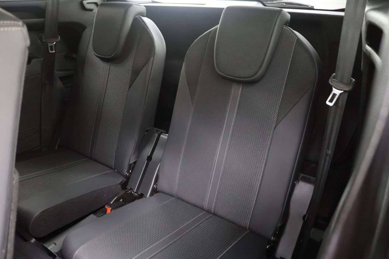 2023 PEUGEOT 5008 2023 PEUGEOT 5008