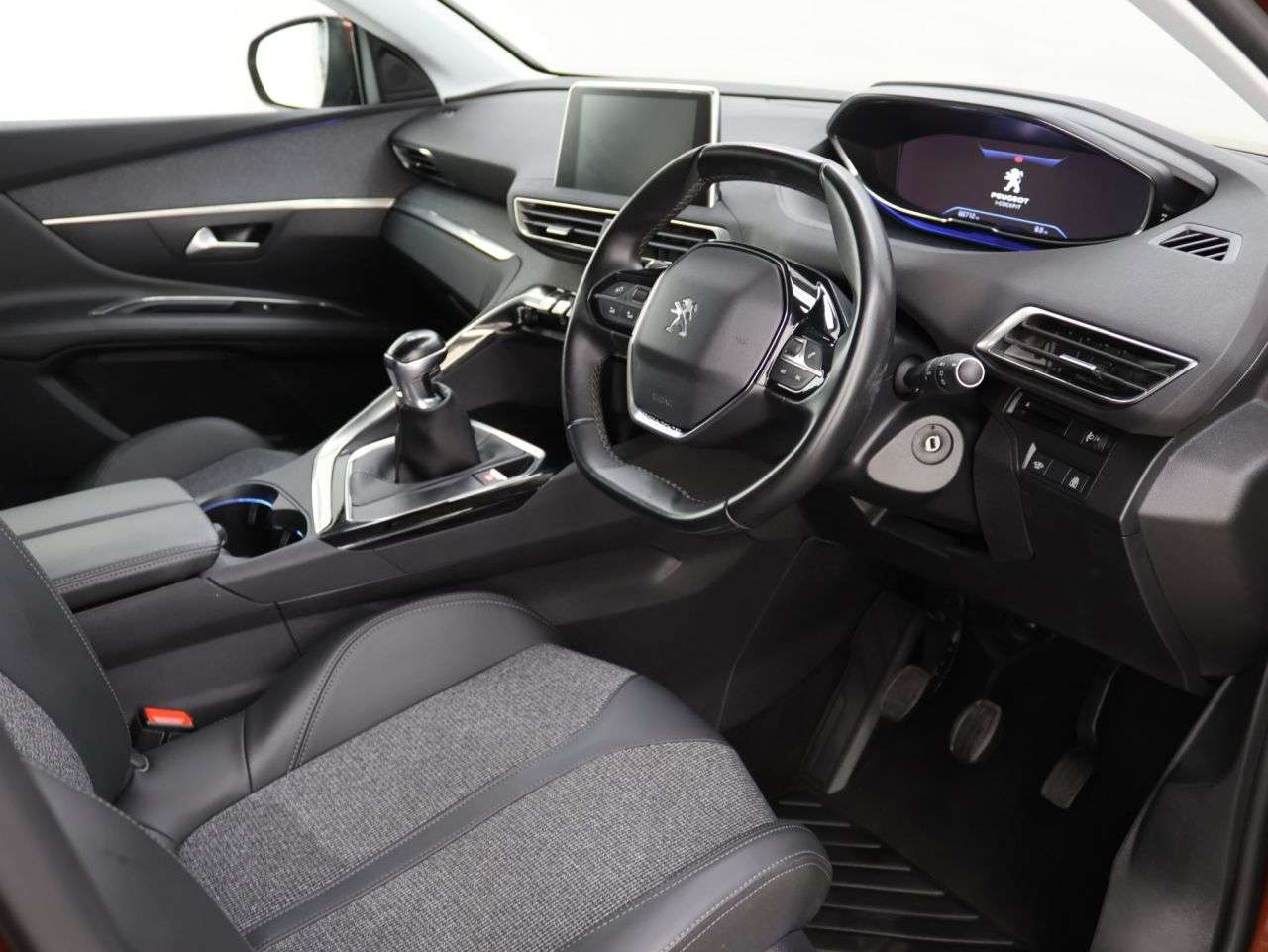 2021 PEUGEOT 3008 2021 PEUGEOT 3008