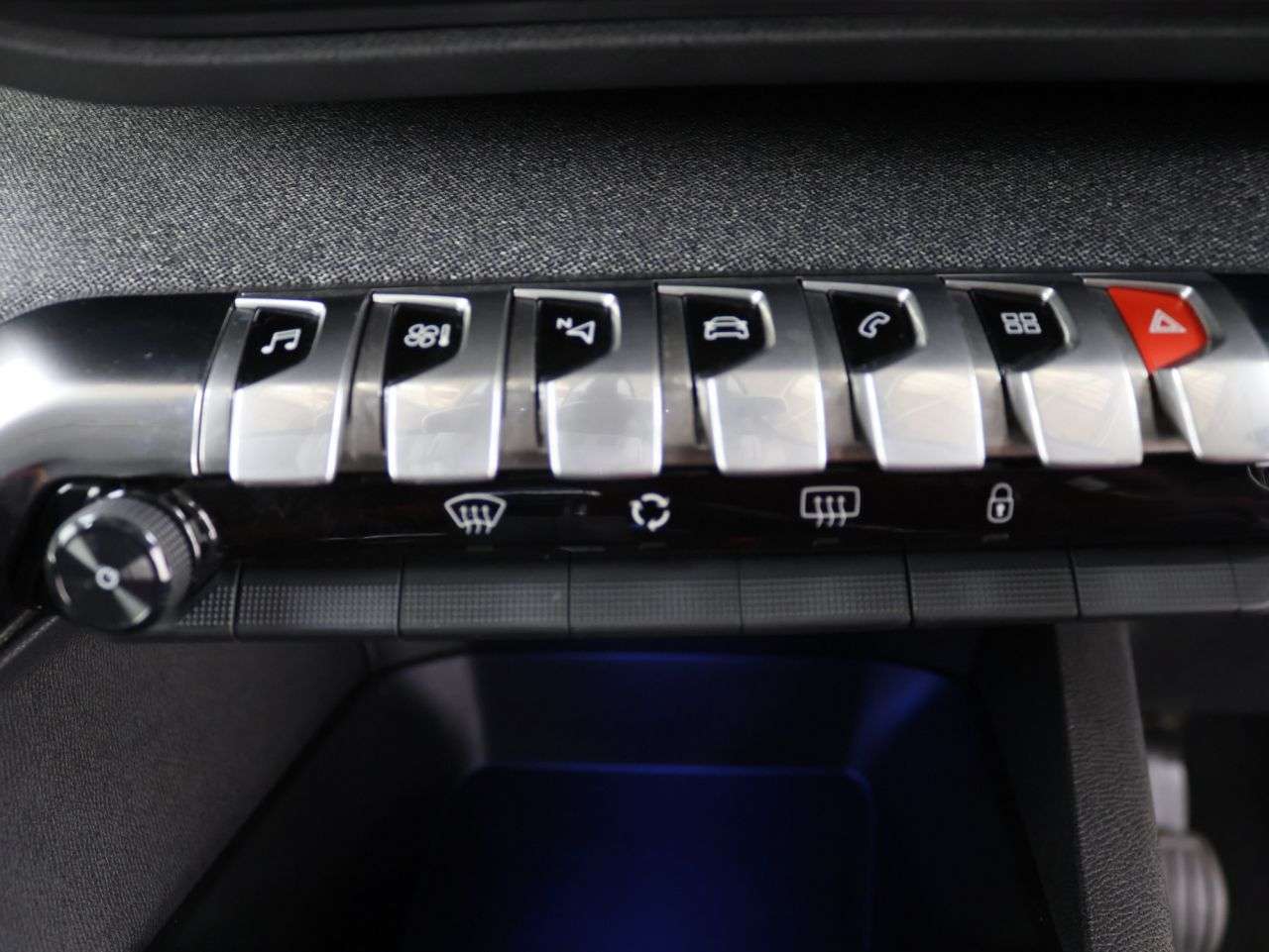 2021 PEUGEOT 3008 2021 PEUGEOT 3008