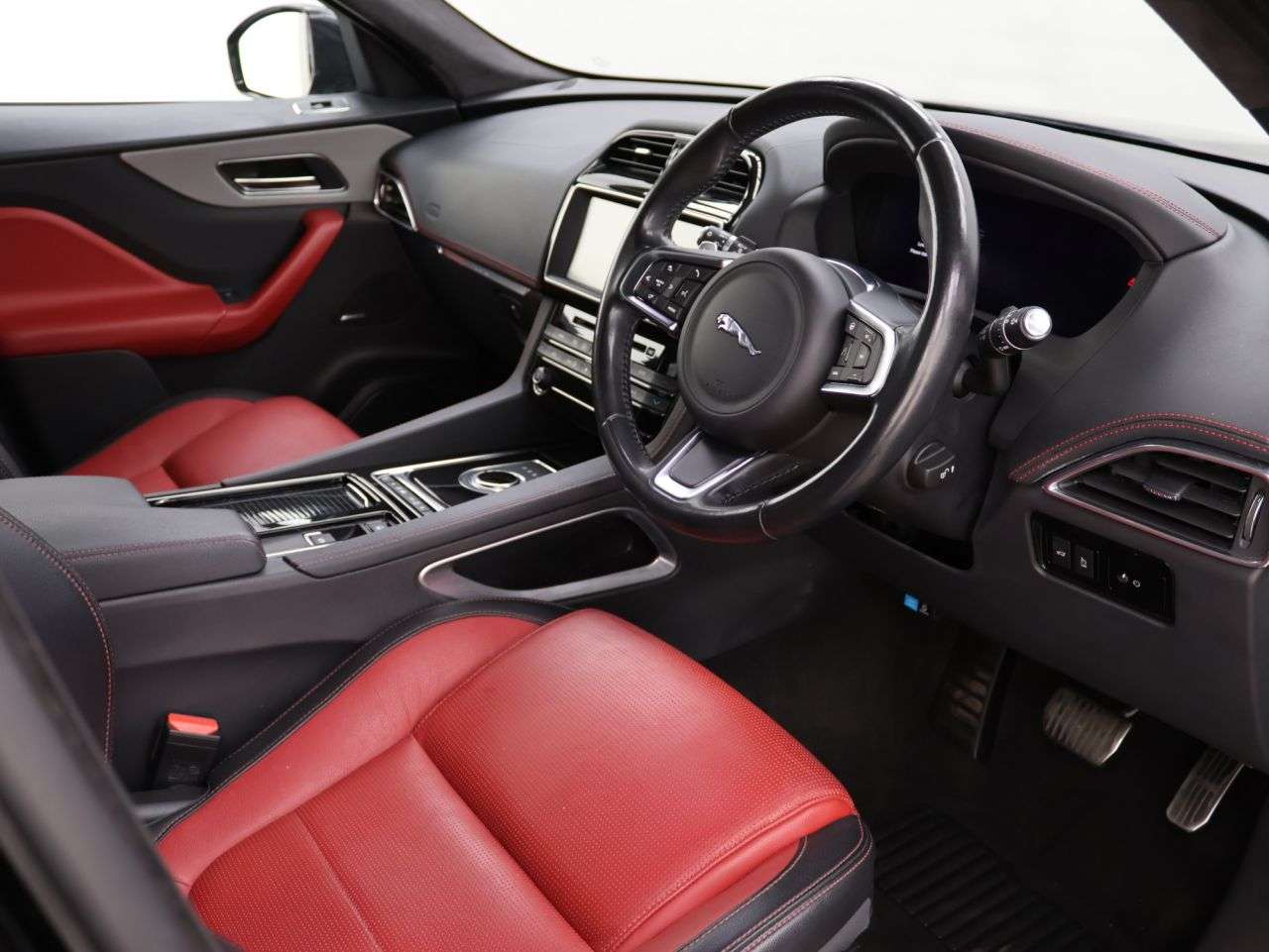 2020 JAGUAR F-PACE 2020 JAGUAR F-PACE