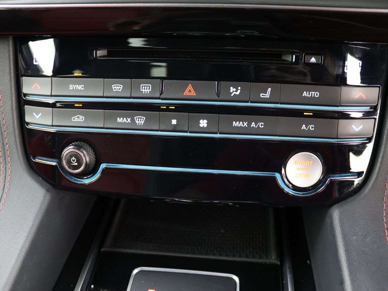 2020 JAGUAR F-PACE 2020 JAGUAR F-PACE