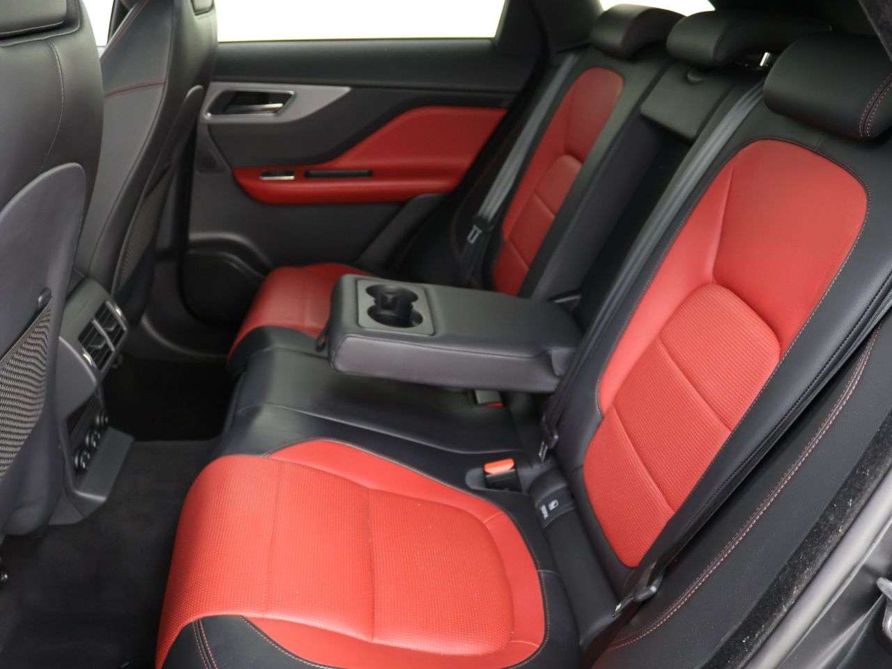 2020 JAGUAR F-PACE 2020 JAGUAR F-PACE