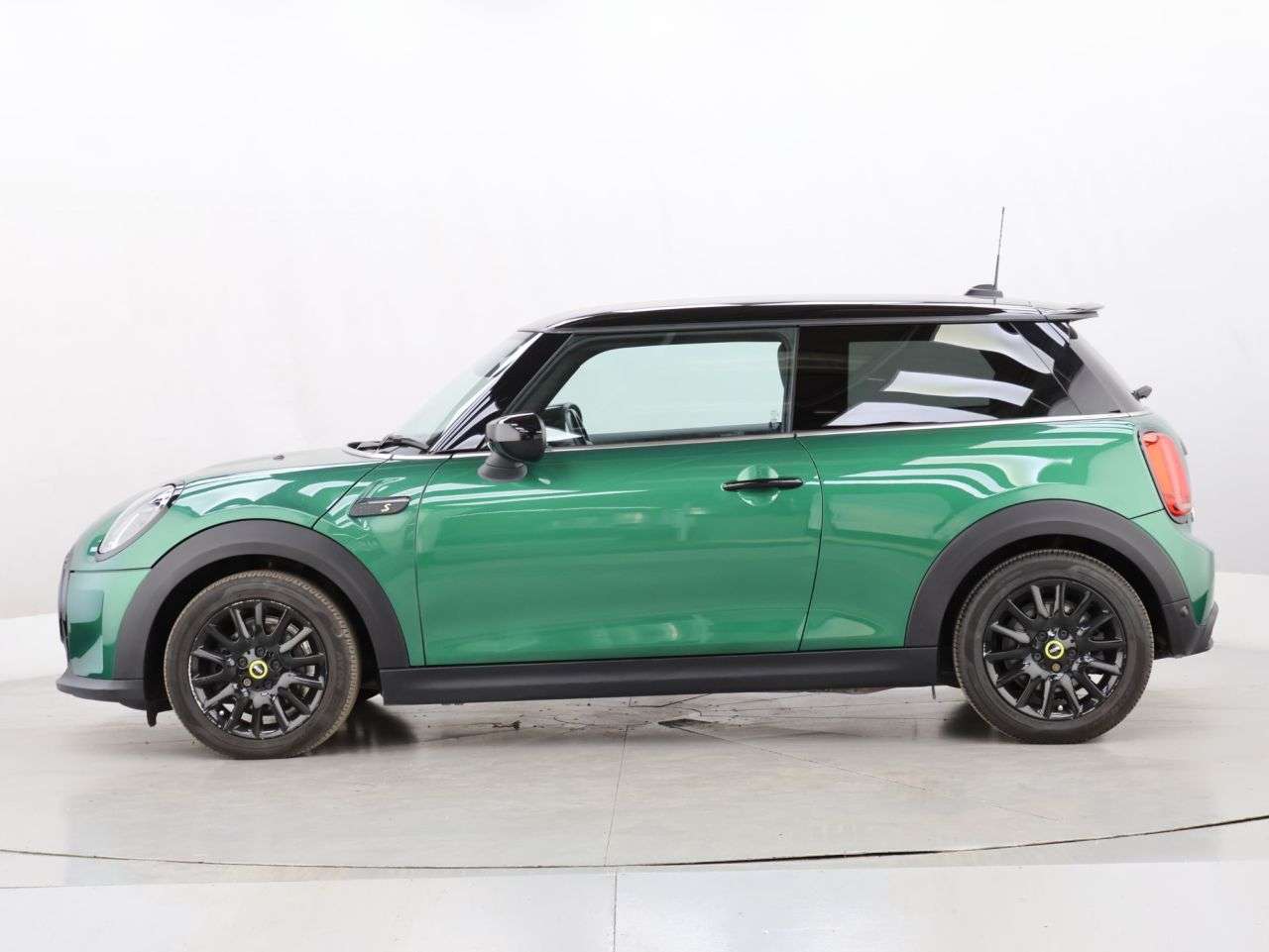 2021 MINI ELECTRIC HATCH 2021 MINI ELECTRIC HATCH