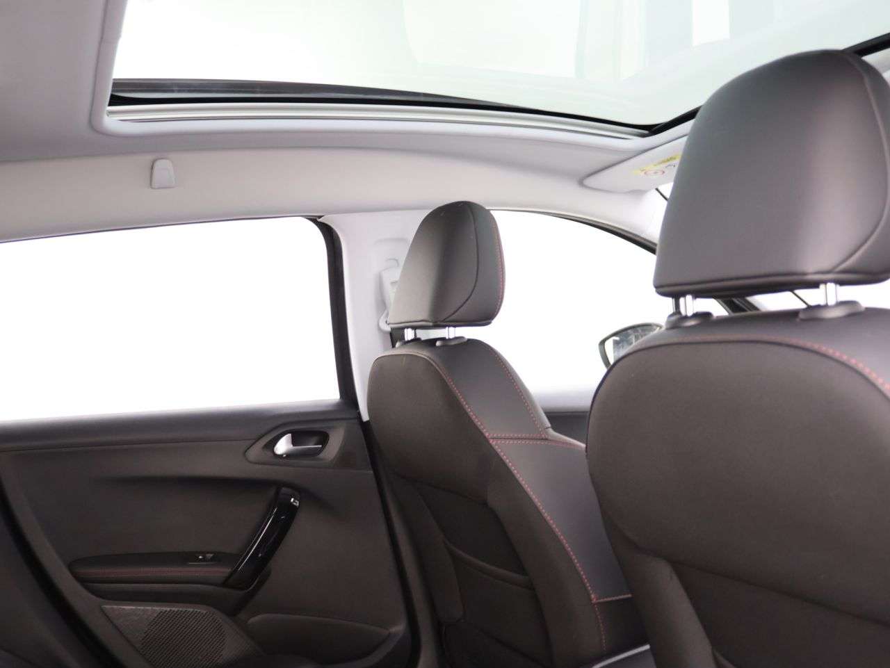 2019 PEUGEOT 2008 2019 PEUGEOT 2008