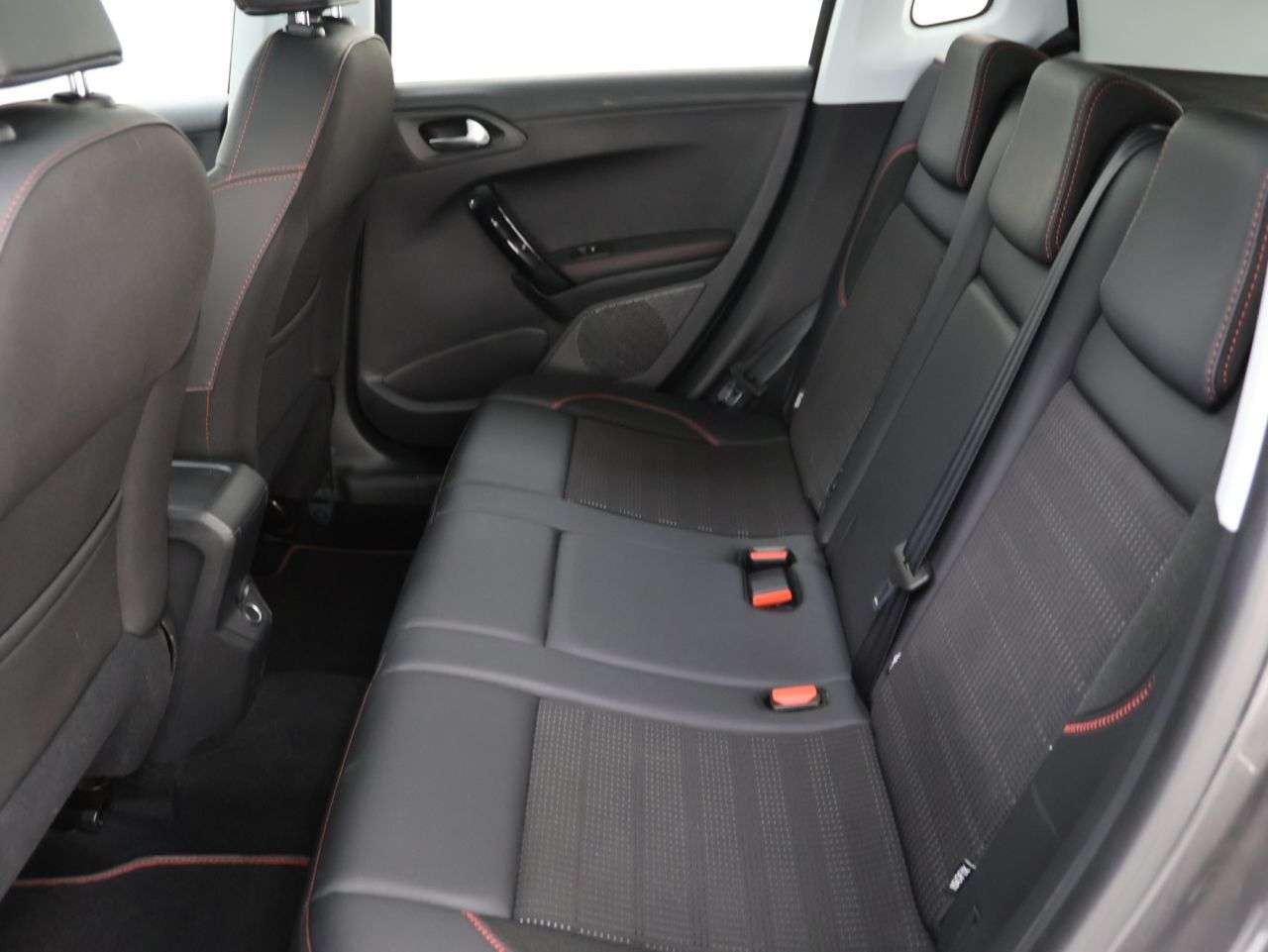 2019 PEUGEOT 2008 2019 PEUGEOT 2008