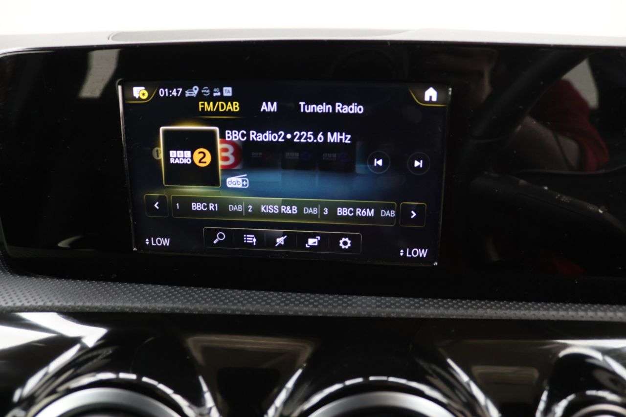 2021 MERCEDES-BENZ A CLASS 2021 MERCEDES-BENZ A CLASS