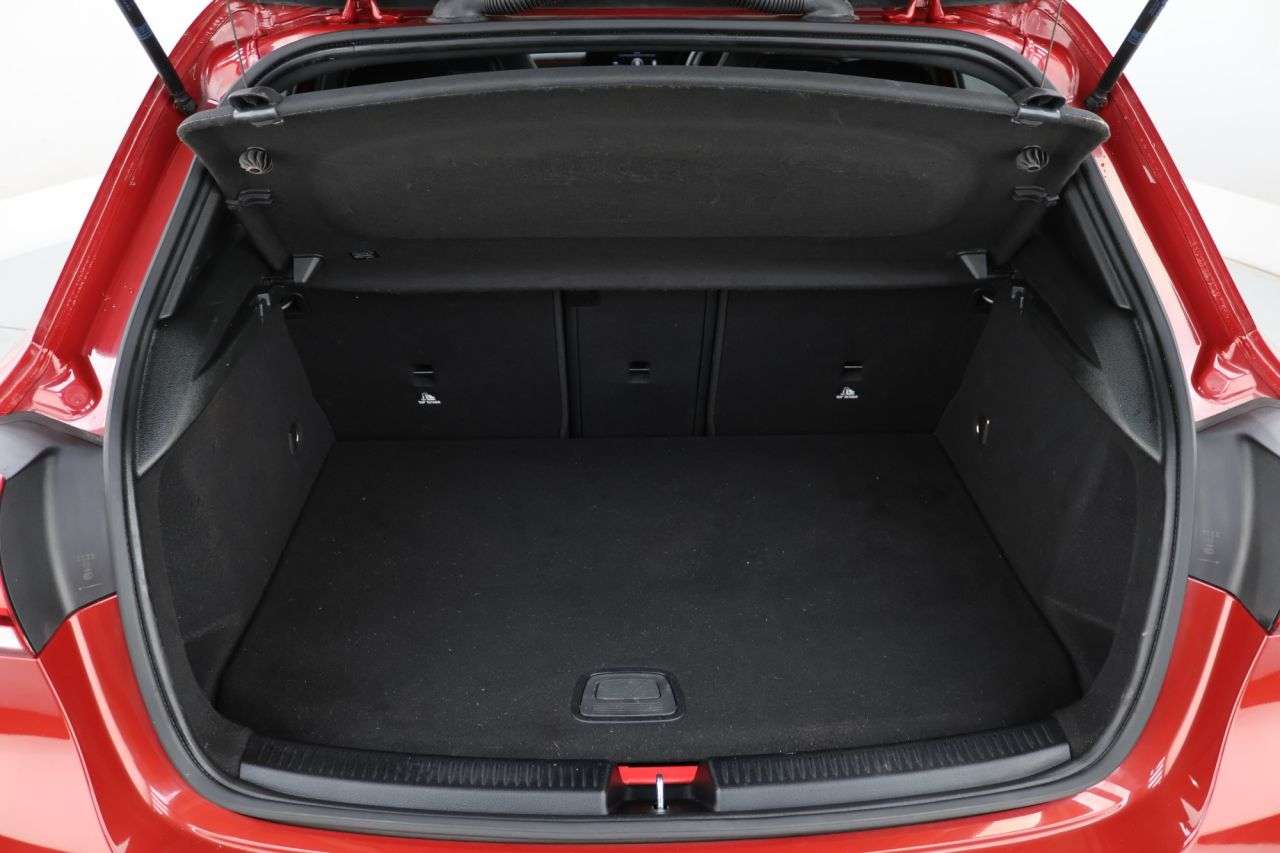 2021 MERCEDES-BENZ A CLASS 2021 MERCEDES-BENZ A CLASS