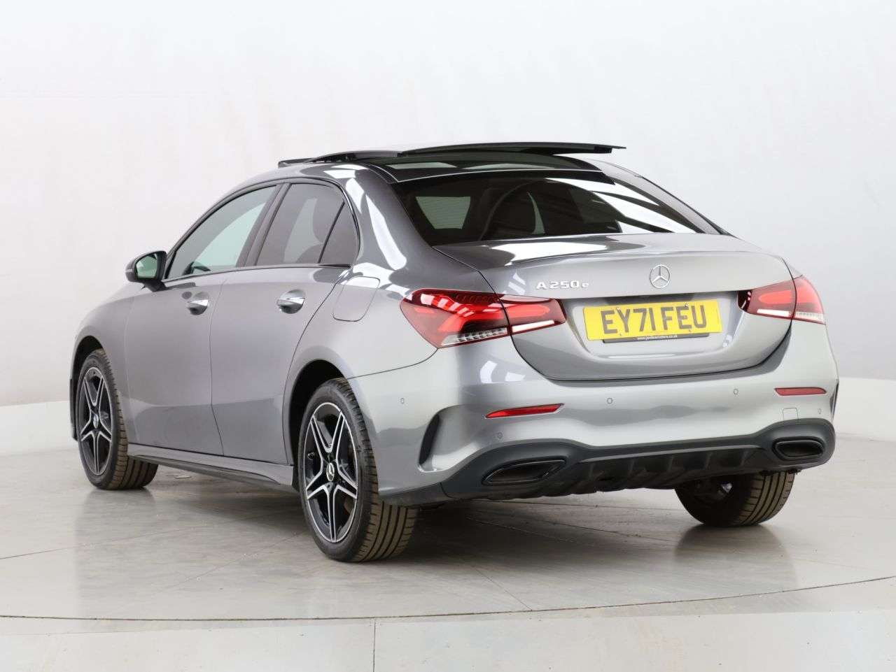 2021 MERCEDES-BENZ A CLASS 2021 MERCEDES-BENZ A CLASS