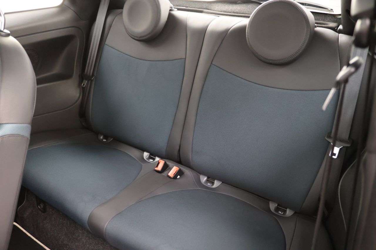 2020 FIAT 500 2020 FIAT 500